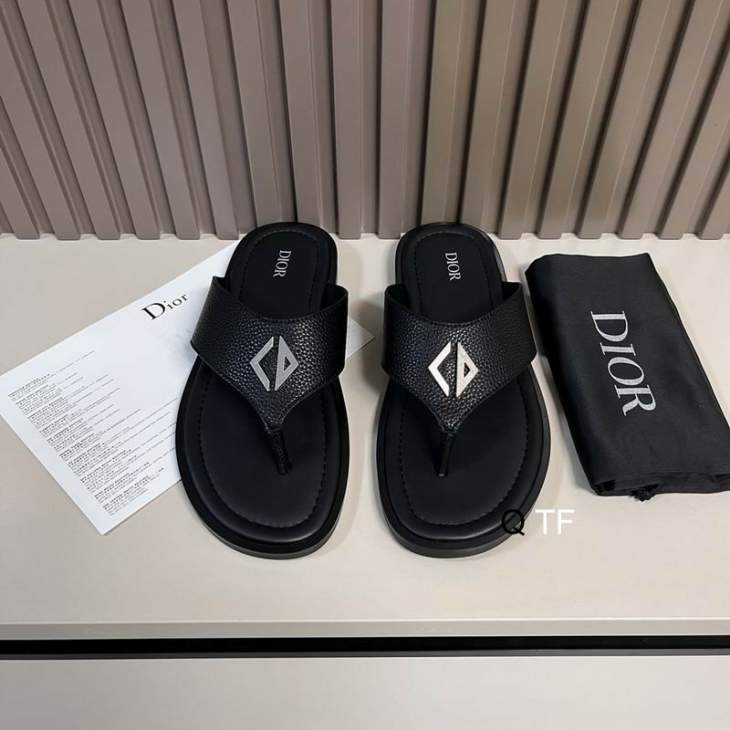 Picture of Dior Slippers _SKUDiorsz38-452CTF08052887